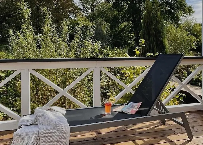 度假居 In With Swimming Pool